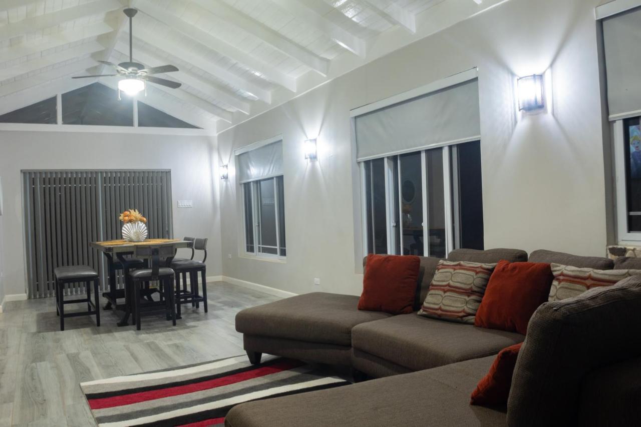 Soak'D Pineapple Villa Berrydale Экстерьер фото